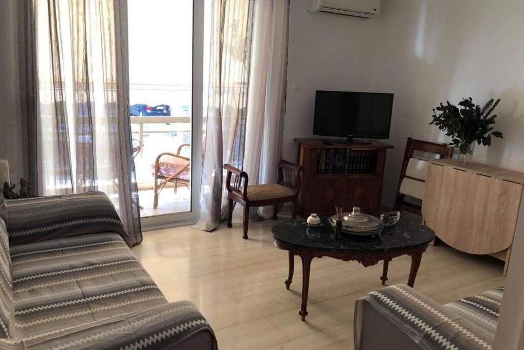 Cosy & Functional Pied-A-Terre Apartment เอเธนส์ ภายนอก รูปภาพ